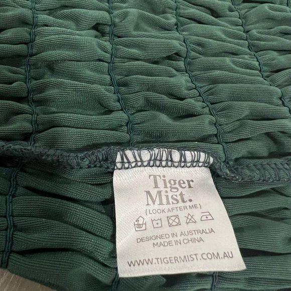 Tiger Mist Size XS Lucia Velvet Strapless Tube Top Smocked Stretch Ruched Green - Picture 5 of 6